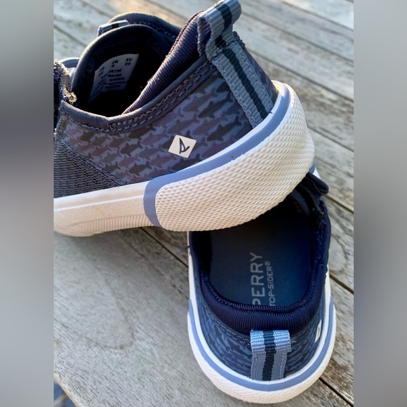 Sperry Topsider Child size 9M - Picture 4 of 11